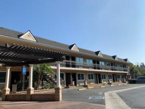 Hotels In West Covina